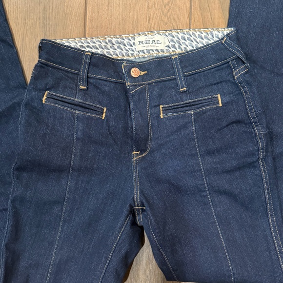 Ariat Women’s Jeans 28L - Picture 3 of 4